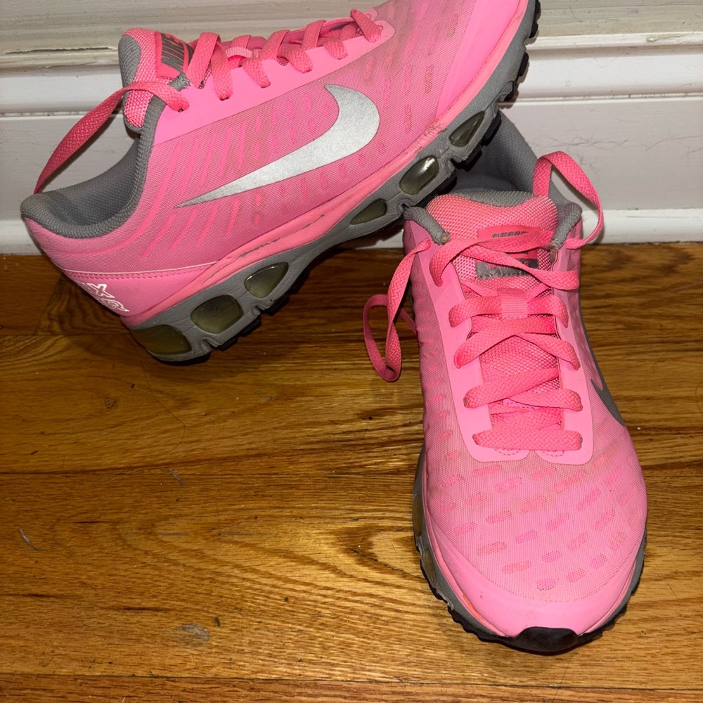 Nike Women's Pink Running Shoes